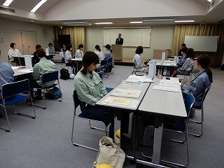 jyosei190607-01.jpg