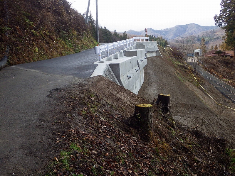 道路災害復旧工事　小立屋