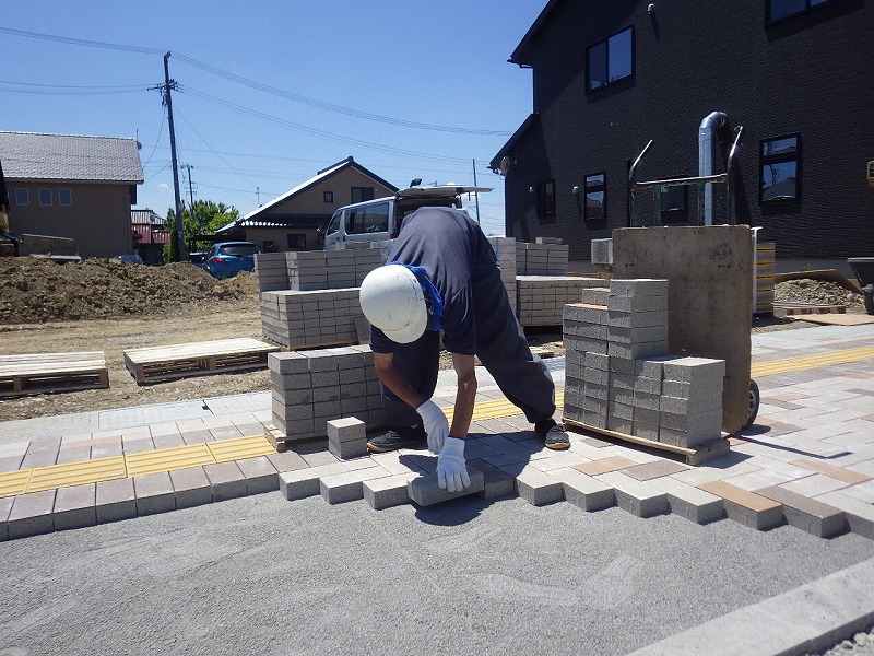 長野駅東口区画整理事業駅南幹線(栗田工区)道路造成工事(H27･28年度)