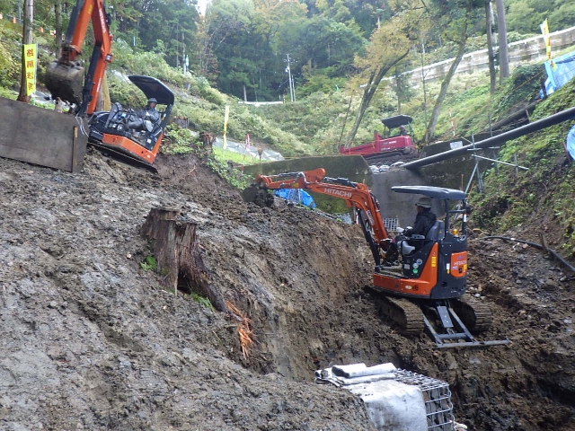 令和2年度 防災･安全交付金地すべり対策工事　裏立屋