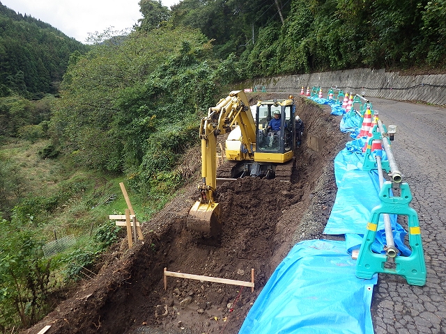 田野口小田原線道路改良工事